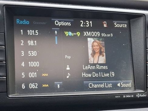 Used 2016 Toyota RAV4 Limited AWD/4WD image 18