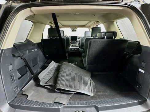 Used 2024 Ford Expedition XLT image 23