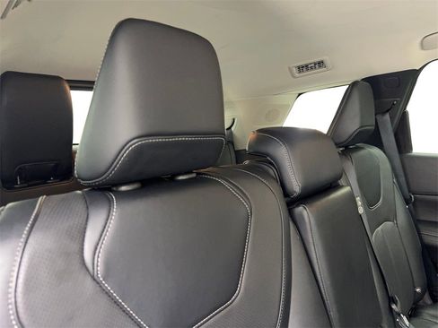 Used 2024 INFINITI QX60 Luxe image 45