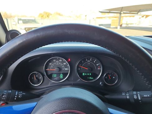 Used 2014 Jeep Wrangler Unlimited Sahara w/ Max Tow Package image 10