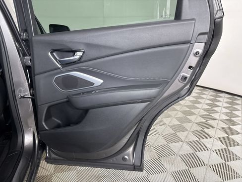 Used 2025 Acura RDX SH-AWD image 27