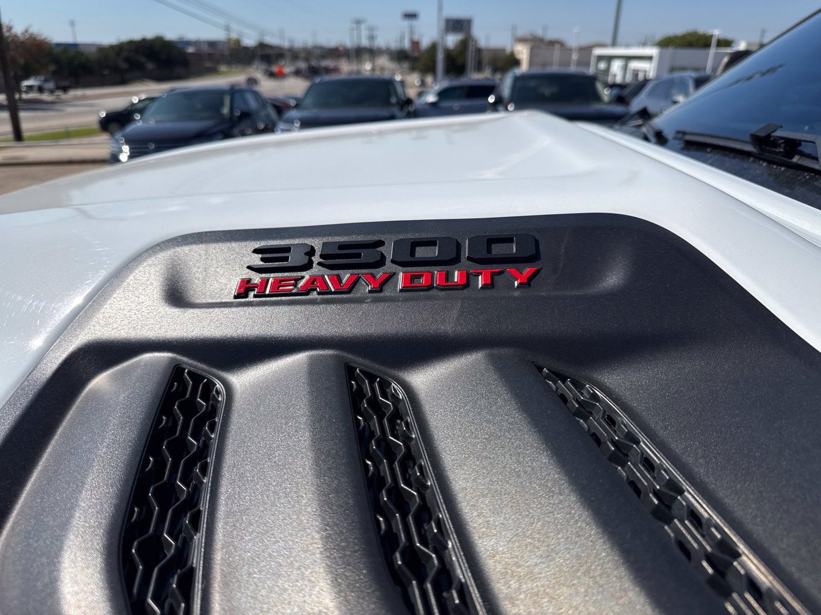 Used 2025 RAM 3500 Laramie AWD/4WD image 14