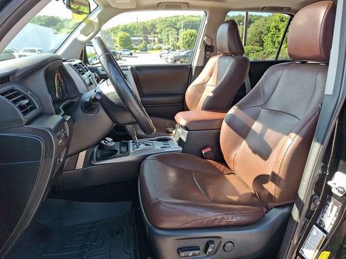 Used 2014 Toyota 4Runner Limited AWD/4WD image 13