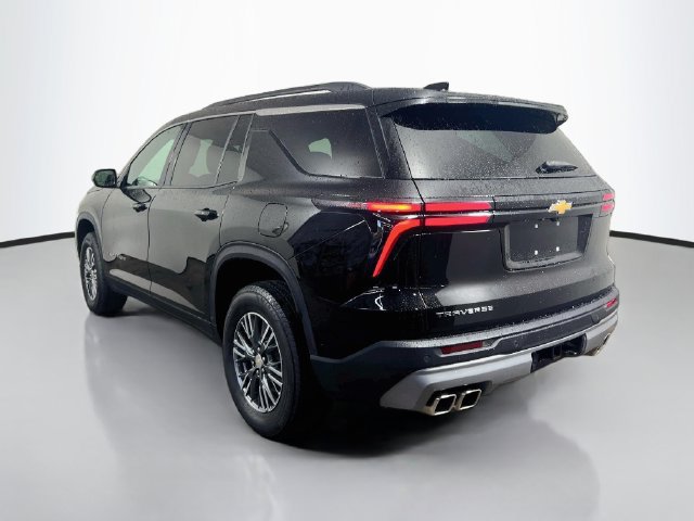 Used 2025 Chevrolet Traverse LT FWD image 7