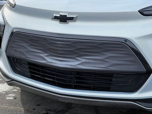 Used 2022 Chevrolet Bolt EUV LT w/ Convenience Package image 39