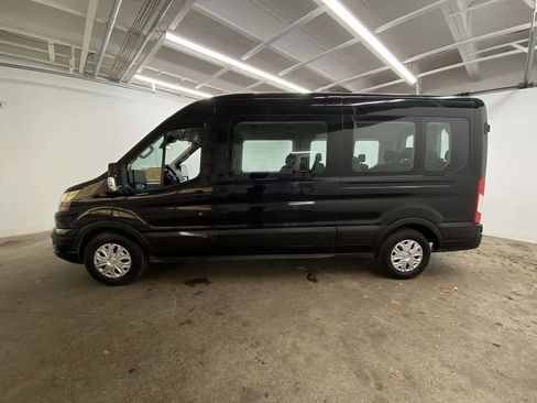 Used 2023 Ford Transit 350 XLT image 3