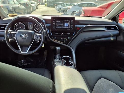 Used 2024 Toyota Camry LE image 10