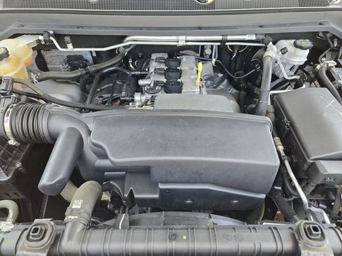 Used 2022 Chevrolet Colorado LT w/ Fleet Safety Package RWD image 31