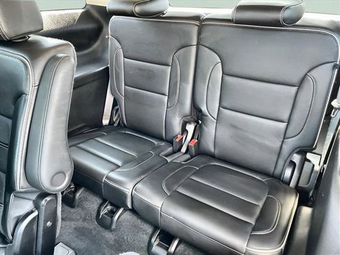 Used 2022 GMC Acadia Denali w/ Denali Ultimate Package image 16