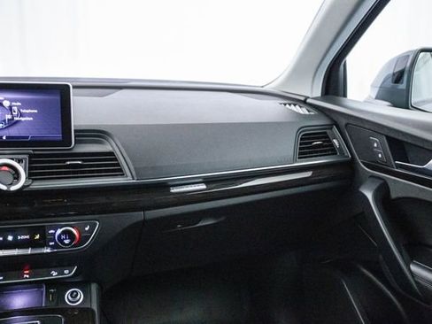 Used 2020 Audi Q5 2.0T Premium Plus w/ Premium Plus Package image 5