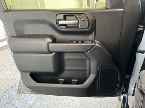 Used 2019 Chevrolet Silverado 1500 Custom Trail Boss w/ Custom Convenience Package AWD/4WD image 22