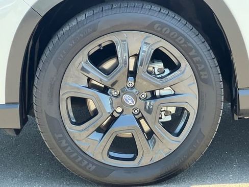 Used 2023 Subaru Ascent Onyx Edition Limited AWD/4WD image 34