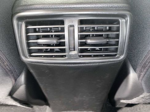 Used 2019 Nissan Rogue Sport S AWD/4WD image 25