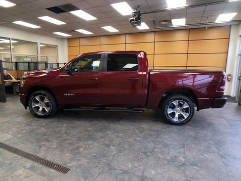 Used 2023 RAM 1500 Laramie AWD/4WD image 4