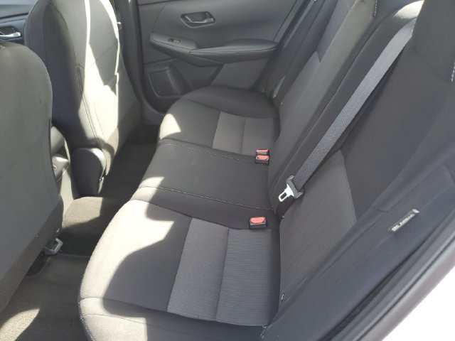 Used 2024 Nissan Sentra SV FWD image 11