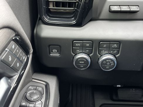 New 2026 GMC Sierra 2500 AT4 w/ AT4 Premium Plus Package image 53