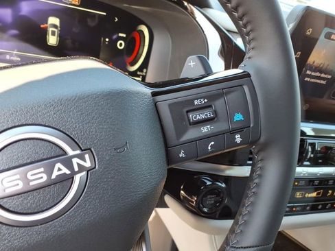 New 2026 Nissan Pathfinder SL image 11