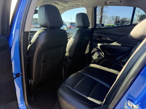 Used 2018 Buick Encore Essence image 10