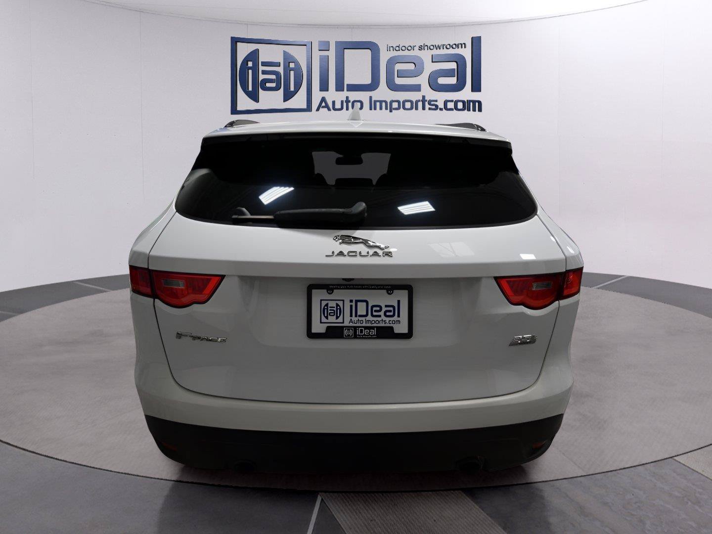 Used 2018 Jaguar F-PACE R-Sport AWD/4WD image 4