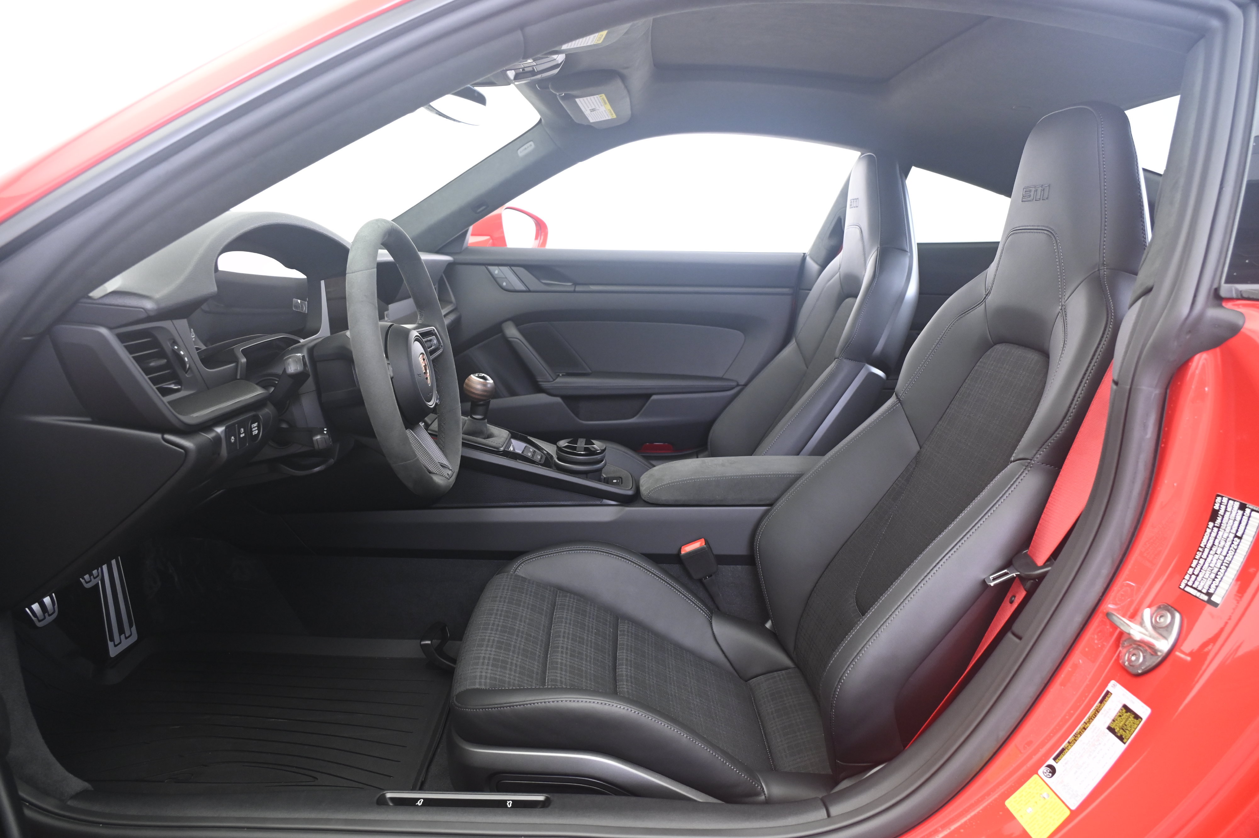 Certified 2026 Porsche 911 Carrera T RWD image 26