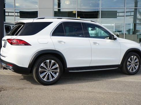 Used 2022 Mercedes-Benz GLE 350 4MATIC w/ Premium Package image 9