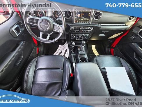 Used 2021 Jeep Wrangler Unlimited Sahara w/ Uconnect 4C Nav & Sound Group image 12