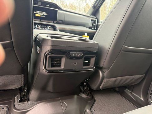 New 2026 GMC Sierra 2500 AT4 w/ AT4 Premium Plus Package AWD/4WD image 20