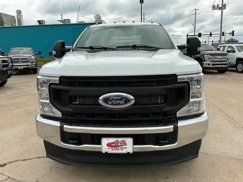 Used 2022 Ford F350 XL w/ Power Equipment Group AWD/4WD image 3