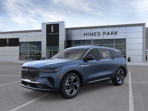 New 2026 Lincoln Nautilus Premier AWD/4WD image 1