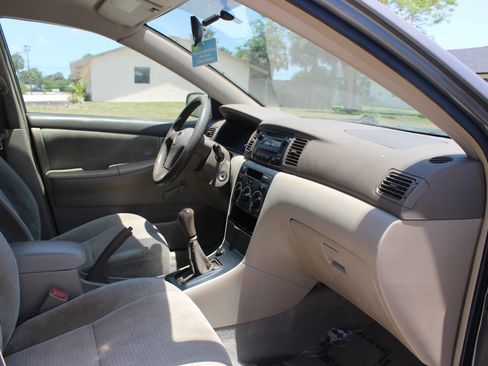 Used 2005 Toyota Corolla CE FWD image 27