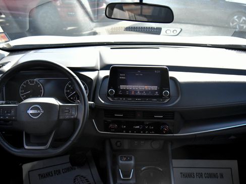 Used 2025 Nissan Rogue SV AWD/4WD image 35