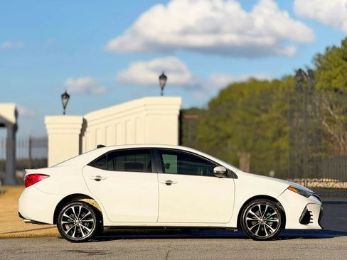 Used 2018 Toyota Corolla SE image 6