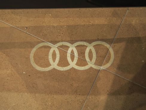 New 2025 Audi Q8 Premium Plus image 23