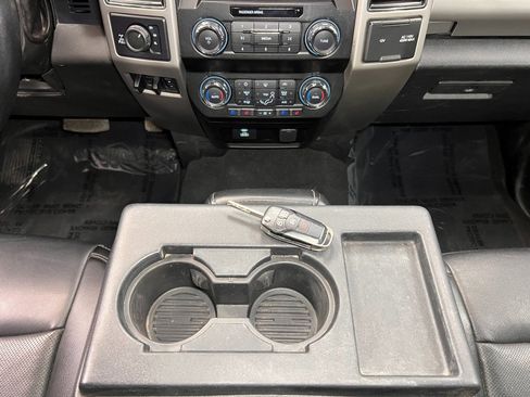 Used 2021 Ford F350 Lariat w/ Lariat Value Package image 8