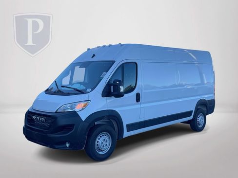 New 2026 RAM ProMaster 2500 w/ Convenience Group image 4