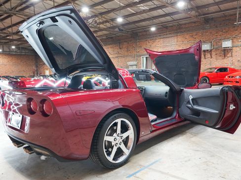 Used 2007 Chevrolet Corvette Coupe RWD image 27