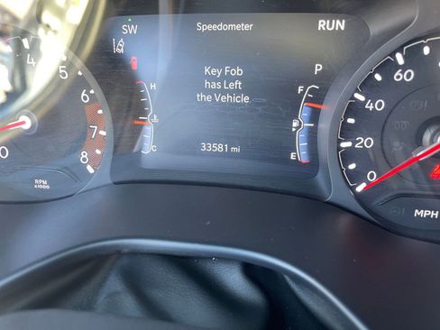 Used 2025 Jeep Compass Limited image 42