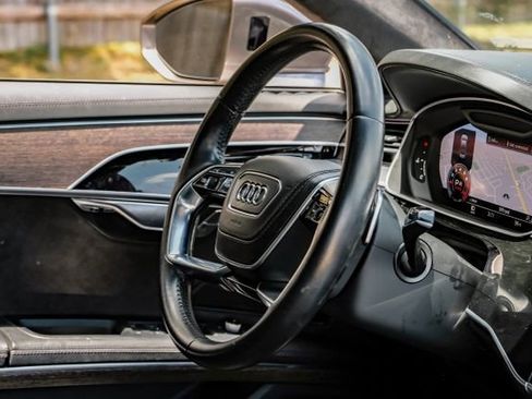 Used 2019 Audi A8 L 3.0T w/ Luxury Package image 18