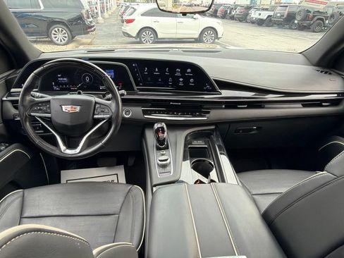Used 2024 Cadillac Escalade Sport AWD/4WD image 20
