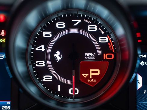 Certified 2022 Ferrari 812 Competizione RWD image 30