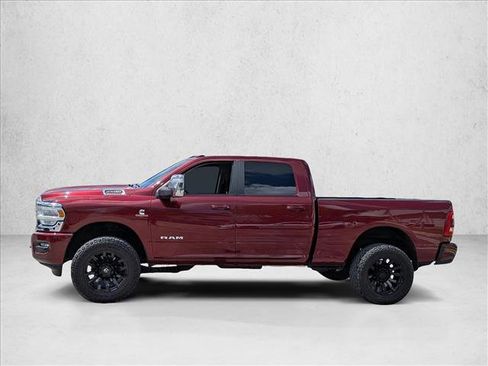 Used 2024 RAM 2500 Laramie AWD/4WD image 5