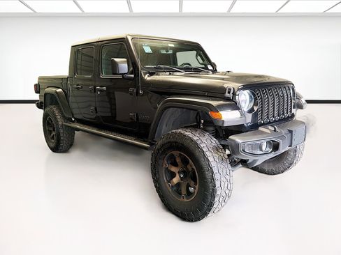 Used 2021 Jeep Gladiator Sport AWD/4WD image 3