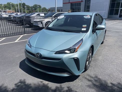 Used 2019 Toyota Prius XLE FWD image 4