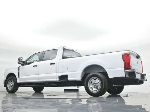 New 2026 Ford F250 XL w/ XL Chrome Package image 52