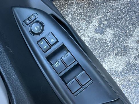 Used 2020 Honda Fit LX image 21