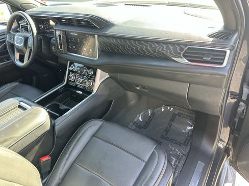 Used 2023 GMC Yukon Denali image 29