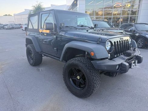 Used 2017 Jeep Wrangler Sport AWD/4WD image 6