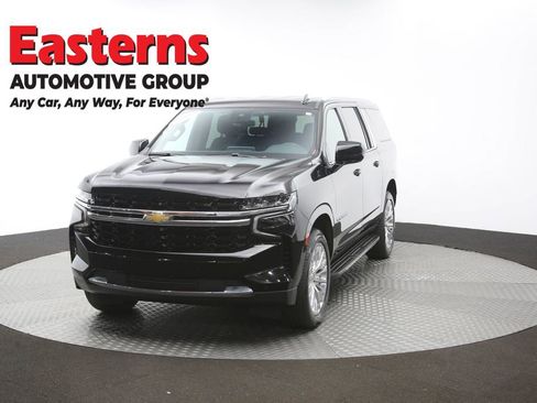 Used 2023 Chevrolet Suburban LS RWD image 58