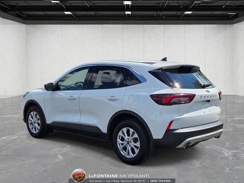 Used 2024 Ford Escape Active AWD/4WD image 3