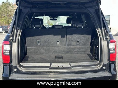 Used 2018 Ford Expedition Limited w/ Equipment Group 301A image 18